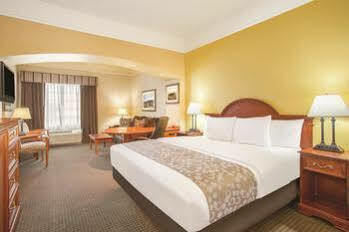 La Quinta By Wyndham Hotel
